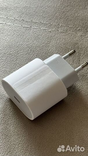Зарядка на iPhone быстрая