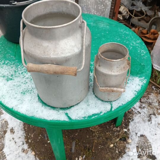 Продам бидон алюминиевый 8л и 2л
