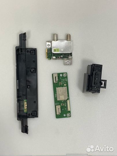 Телевизор Sony KD-49XG8096 в разборе