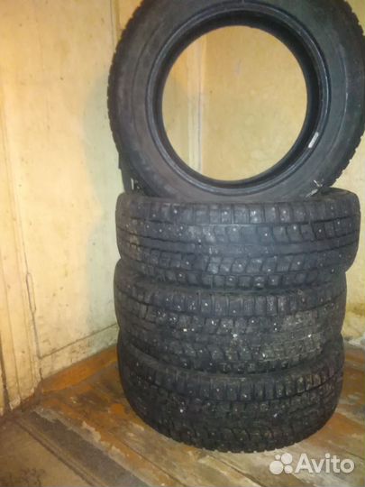 Dunlop SP Winter Ice 01 205/60 R16