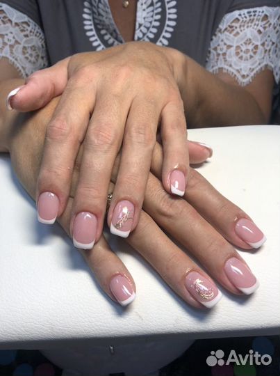 Наращивание ногтей и волос