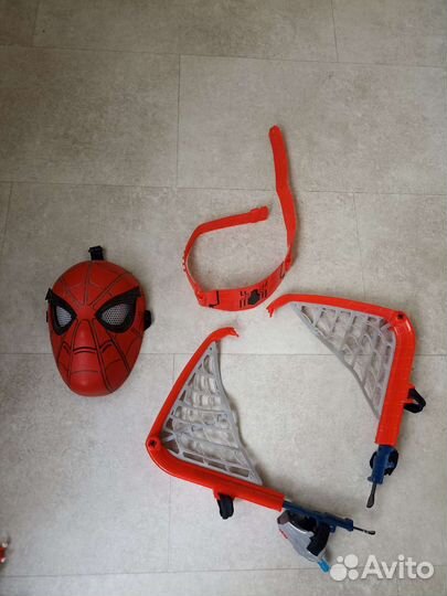 Паутинные крылья, маска Человек-паук Hasbro