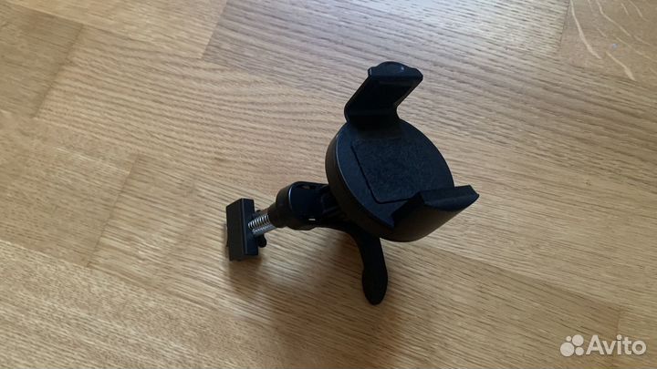 Держатель для телефона в машину