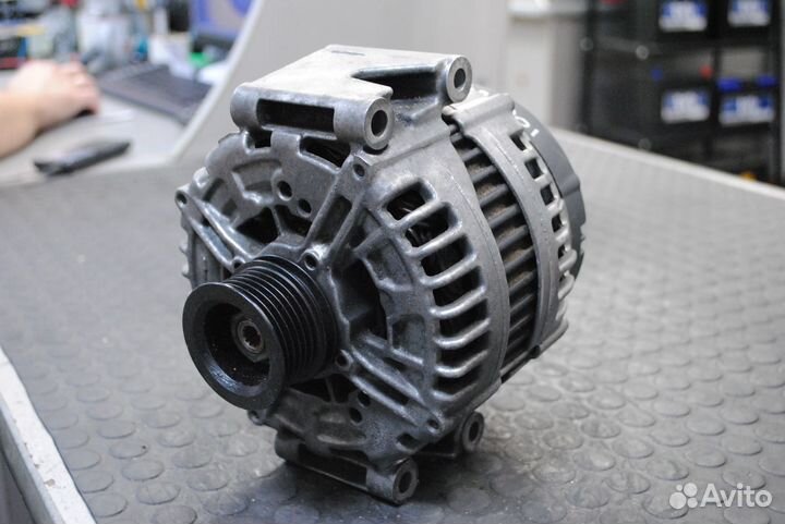 Генератор Mercedes Benz E350, S350, ML350 б/у