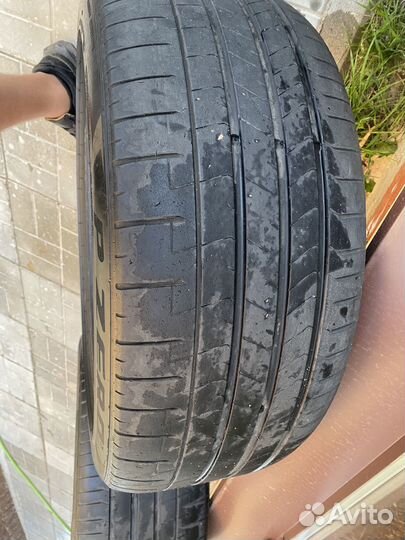 Pirelli P Zero 275/40 R22 и 315/35 R22