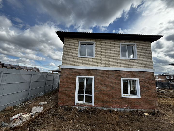 Дом 191 м² на участке 7 сот.