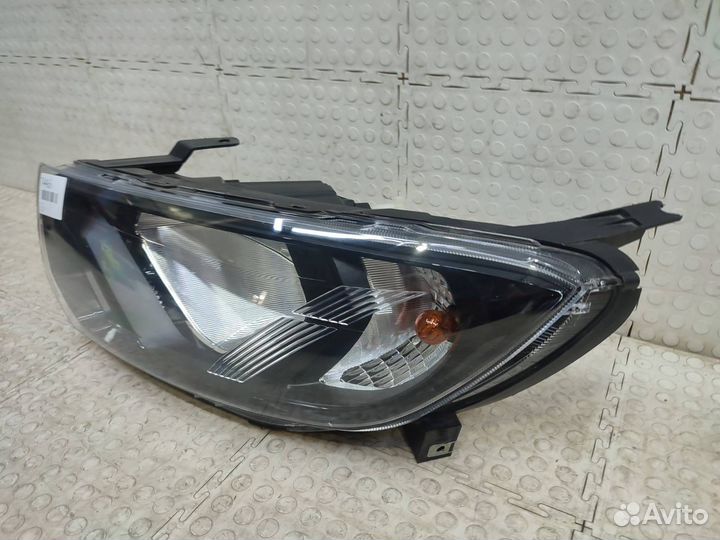 Фара левая Лада Гранта 2018