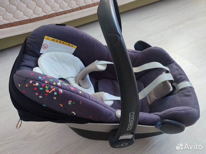 Автолюлька maxi cosi pebble с базой 0+