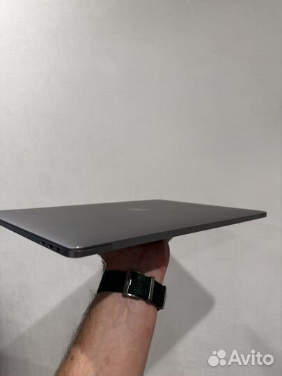 Macbook Pro 15 2017 i7 16gb