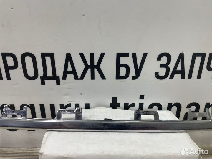 Молдинг решетки радиатора Volkswagen Tiguan 2 AD1