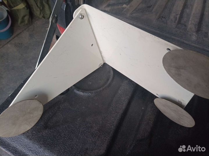 Столик съемный для надувной лодки