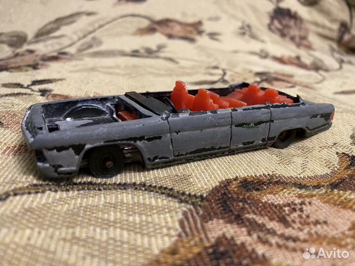 Газ-14 Чайка СССР м1:43 кабриолет