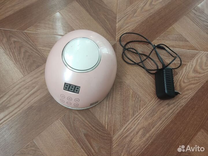 Лампа для ногтей