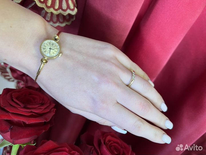 Часы Чайка позолоченые 17 камней