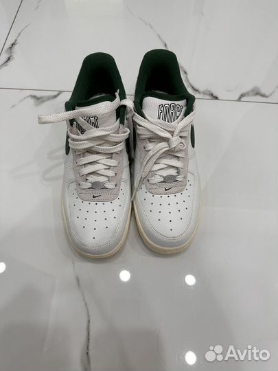 Кроссовки новые nike