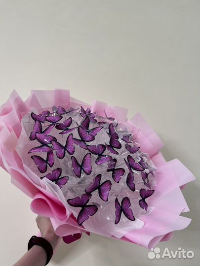 Светящийся букет из бабочек