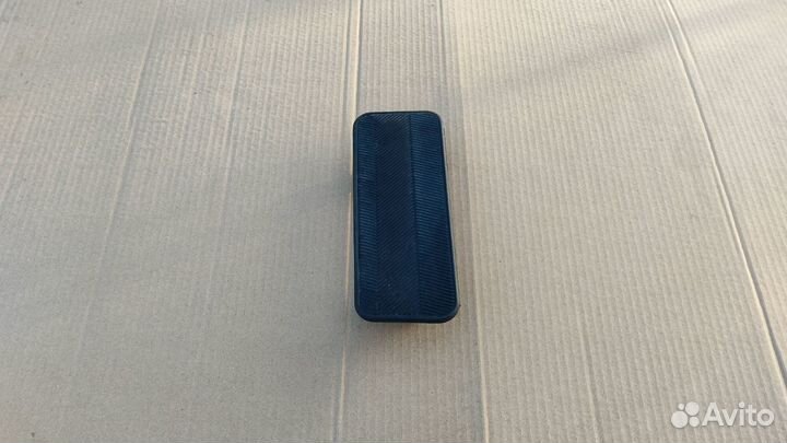 Накладка под ногу Suzuki Grand Vitara II