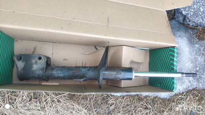 Амортизатор Рено Дастер