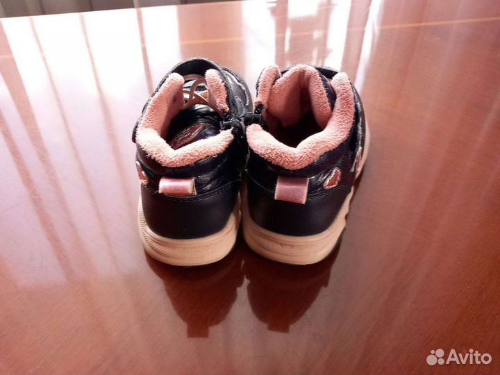 Ботинки осенние для девочки 23 размер