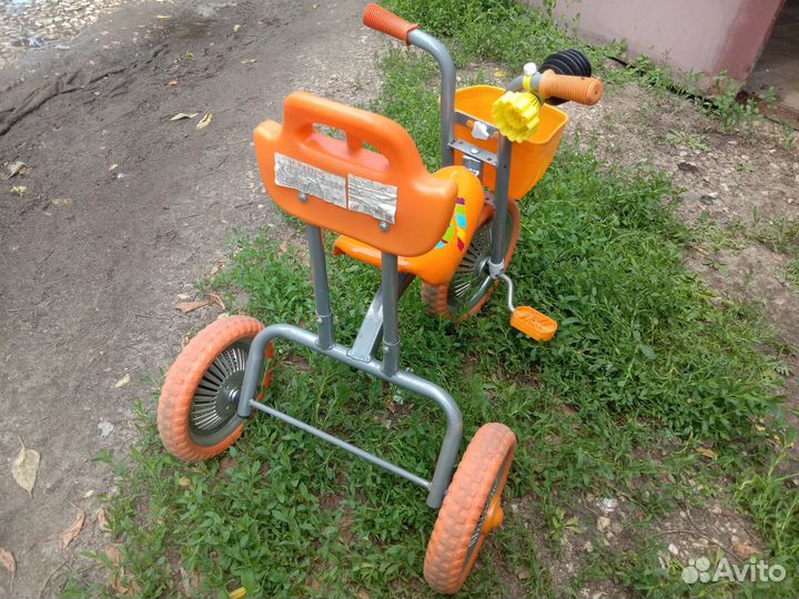 Детский велосипед 3-ех колесный