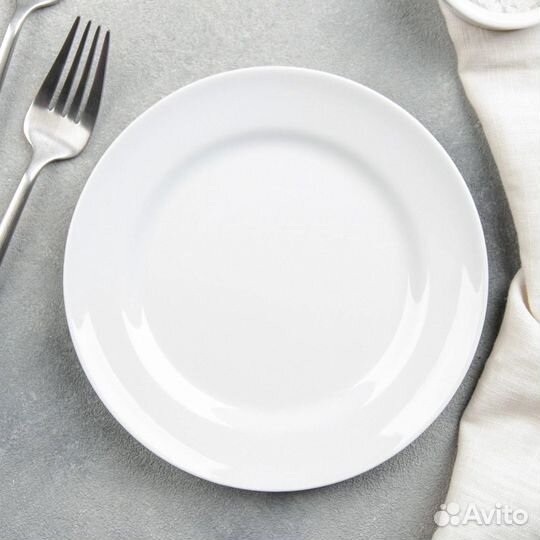 Тарелки, чашки, салатники, бульонницы