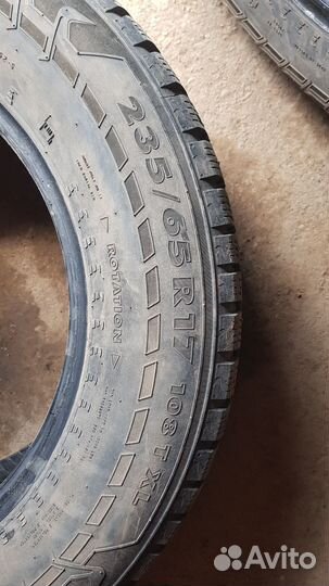 Nokian Tyres Hakkapeliitta 7 SUV 235/65 R17