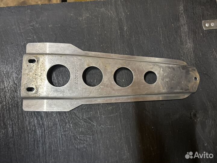 Для снегохода polaris widetrak lx кронштейн