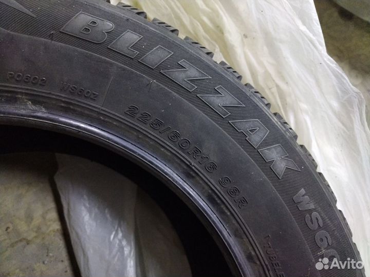 Bridgestone Blizzak WS-60 225/60 R16