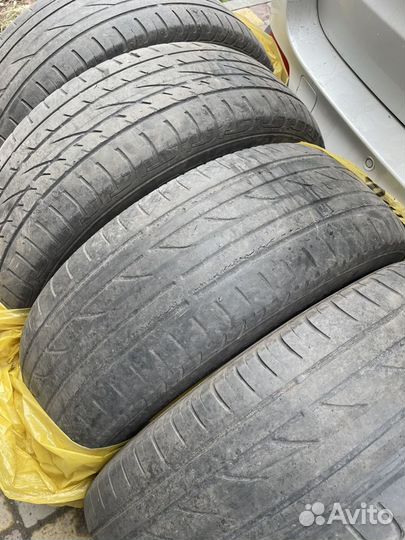 Continental ContiCrossContact AT 235/65 R17