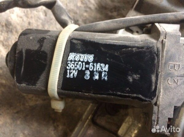 Стеклоподъемник электрический задний правый Mazda