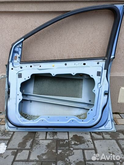 Дверь передняя правая Форд фокус 2