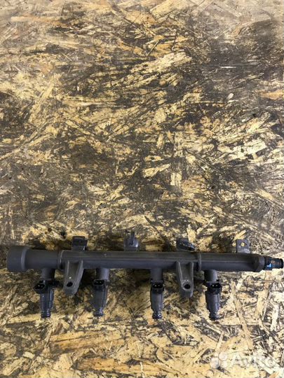 Рампа топлевная Hyundai Getz