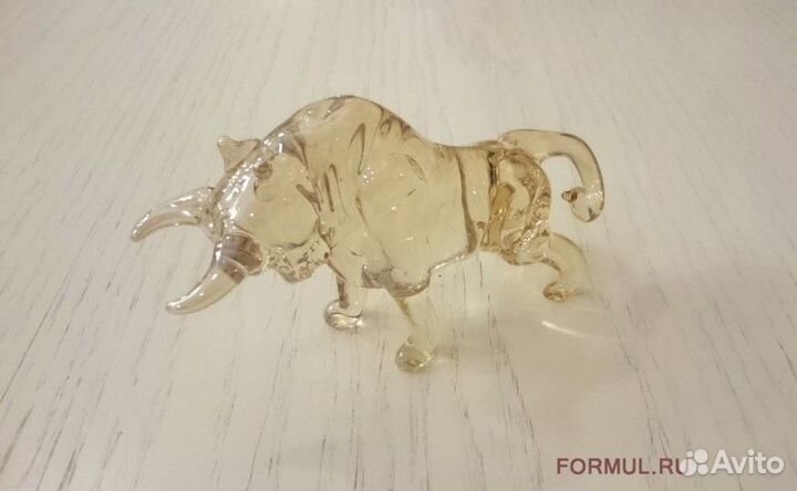 234428 Статуэтка Уголок прованса Стеклянный бык