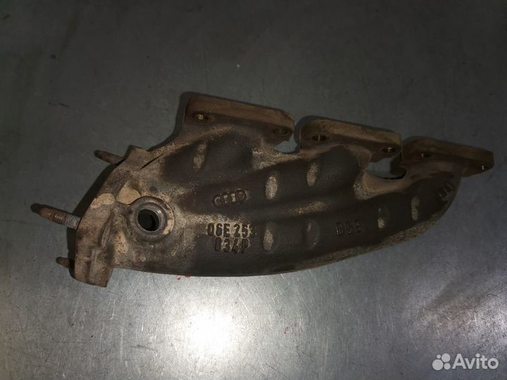 Выпускной коллектор правый Audi 3,0tfsi cgwb