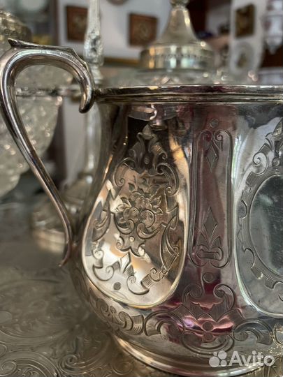 Антикварная бисквитница Англия