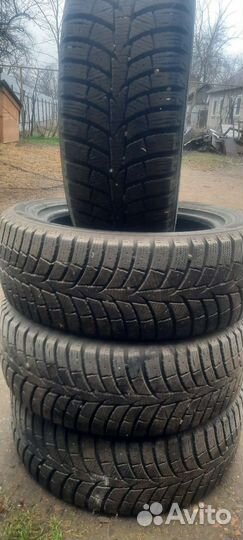 Hankook Radial RA08 205/55 R16