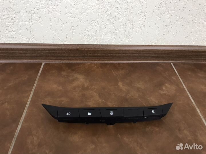 Блок кнопок консоли Лада Веста