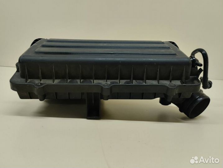 Корпус воздушного фильтра Volkswagen Polo MK5 2011