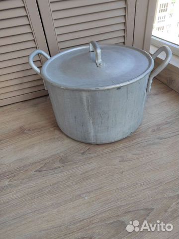 Кастрюля большая, тазы