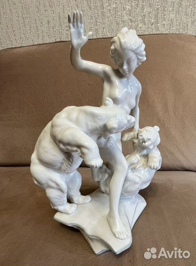 Фарфоровые статуэтки хученройтер розентай