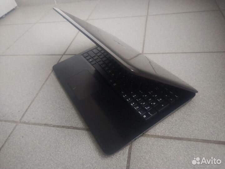 Ноутбук Asus i3-6100u/gt940mx