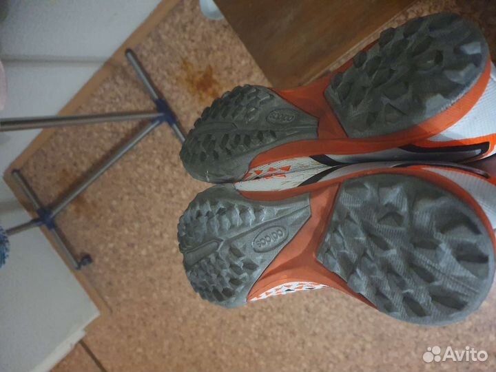 Бутсы футбольные сороконожки 43