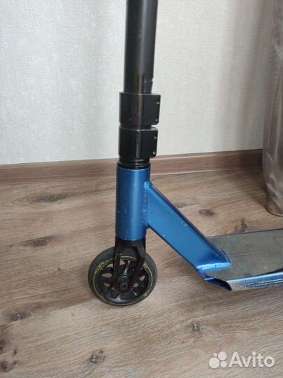 Трюковой самокат AO Maven