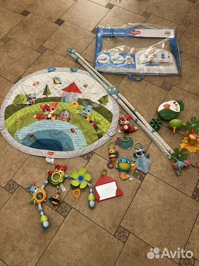 Мобиль,дуга и коврик развивающий tini love