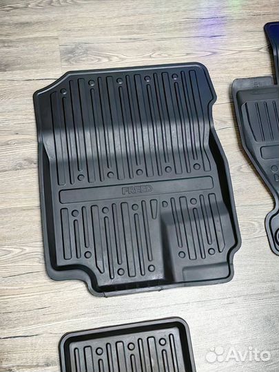 Резиновые ковры оригинал Honda Freed GB3