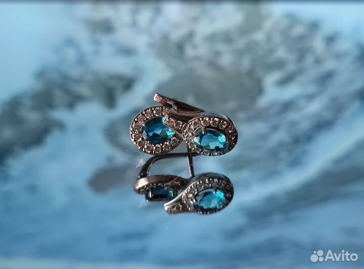 Серьги серебряные с топазами и фианитами