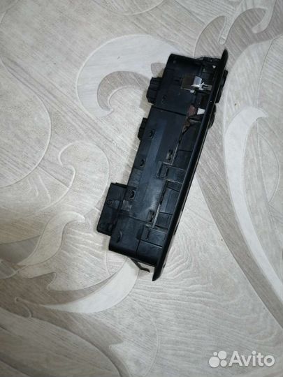 Блок управления стеклоподъемниками пежо 408