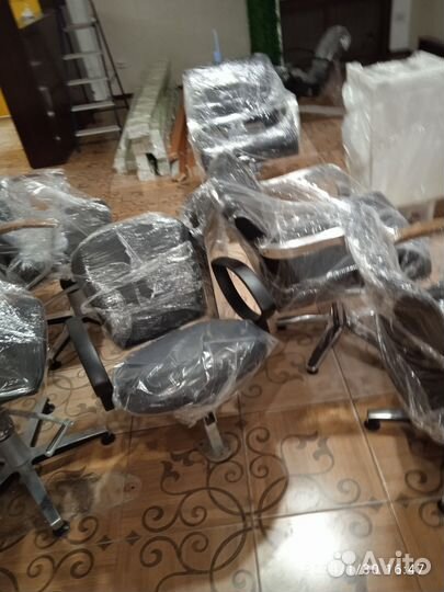 Парикмахерское кресло бу