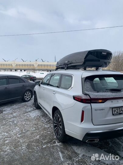 Бокс на крышу автомобиля