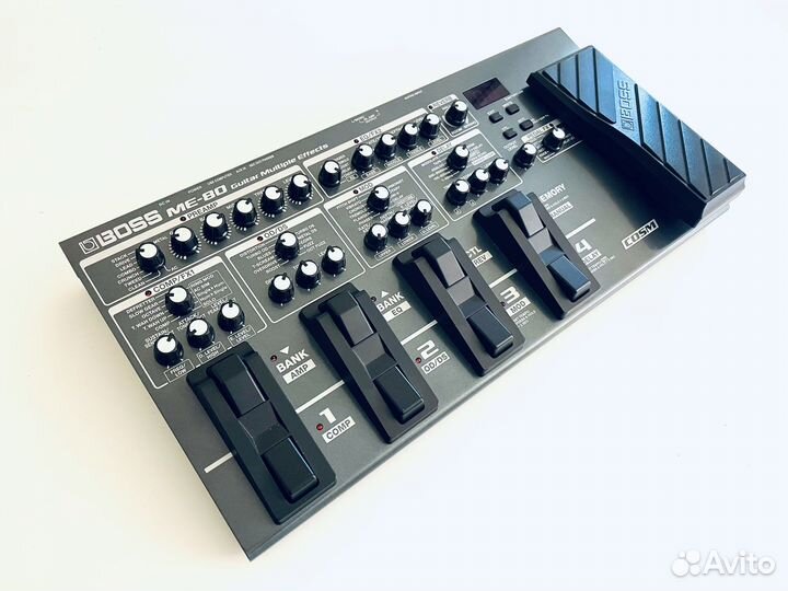 Гитарный процессор Boss me-80